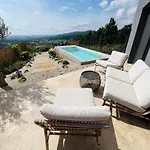 With The View And Private Garden 아파트