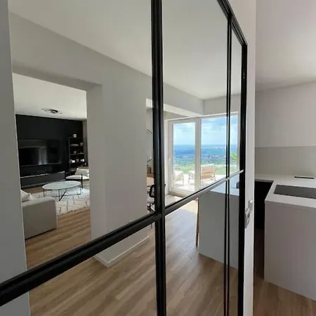 Apartment With The View And Private Garden