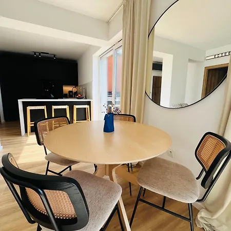 With The View And Private Garden * Limbach