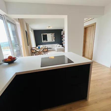 דירה With The View And Private Garden *