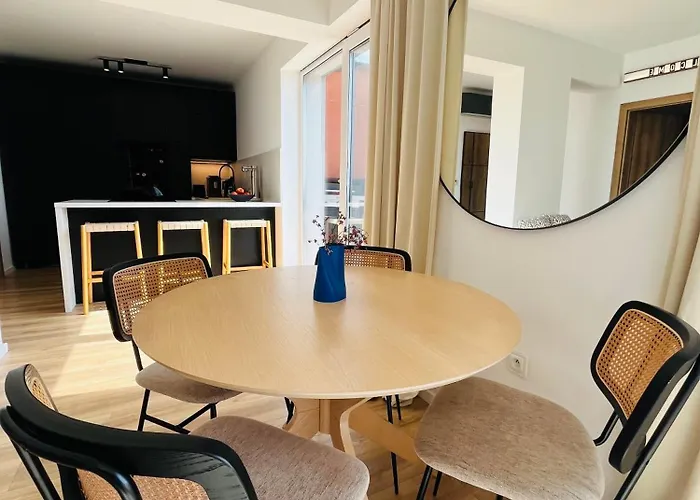 With The View And Private Garden * Limbach
