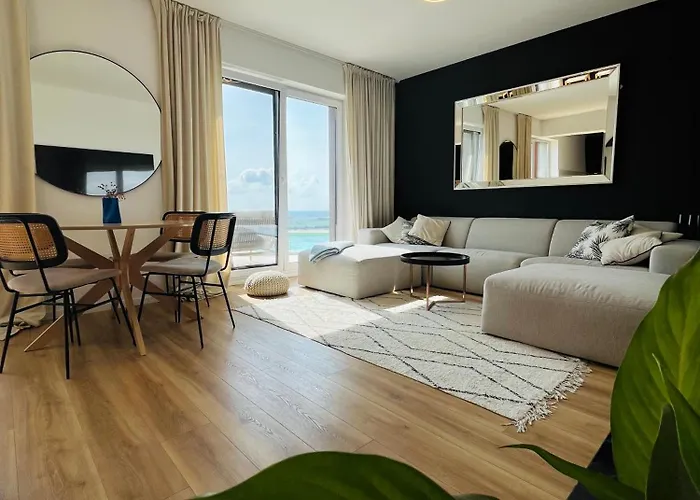 דירה With The View And Private Garden